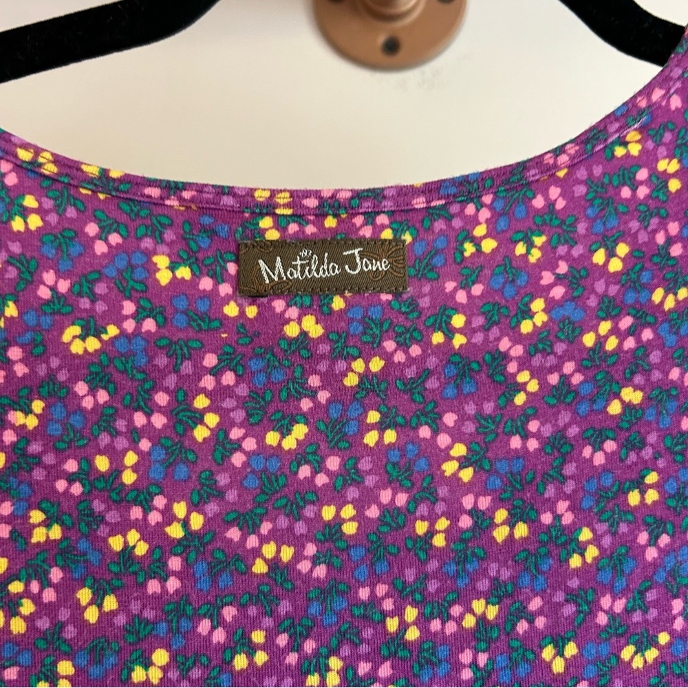 Matilda Jane Walking on a Cloud Short Sleeve Top Size Medium Purple with Flowers - Picture 4 of 5